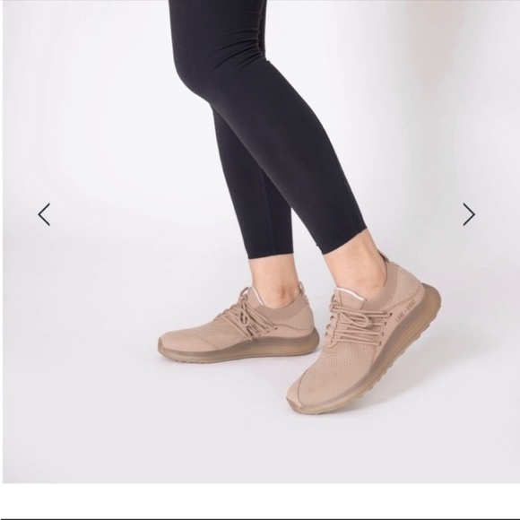 Lane eight  woman’s trainer in dusty taupe - woman’s trainers 8.5